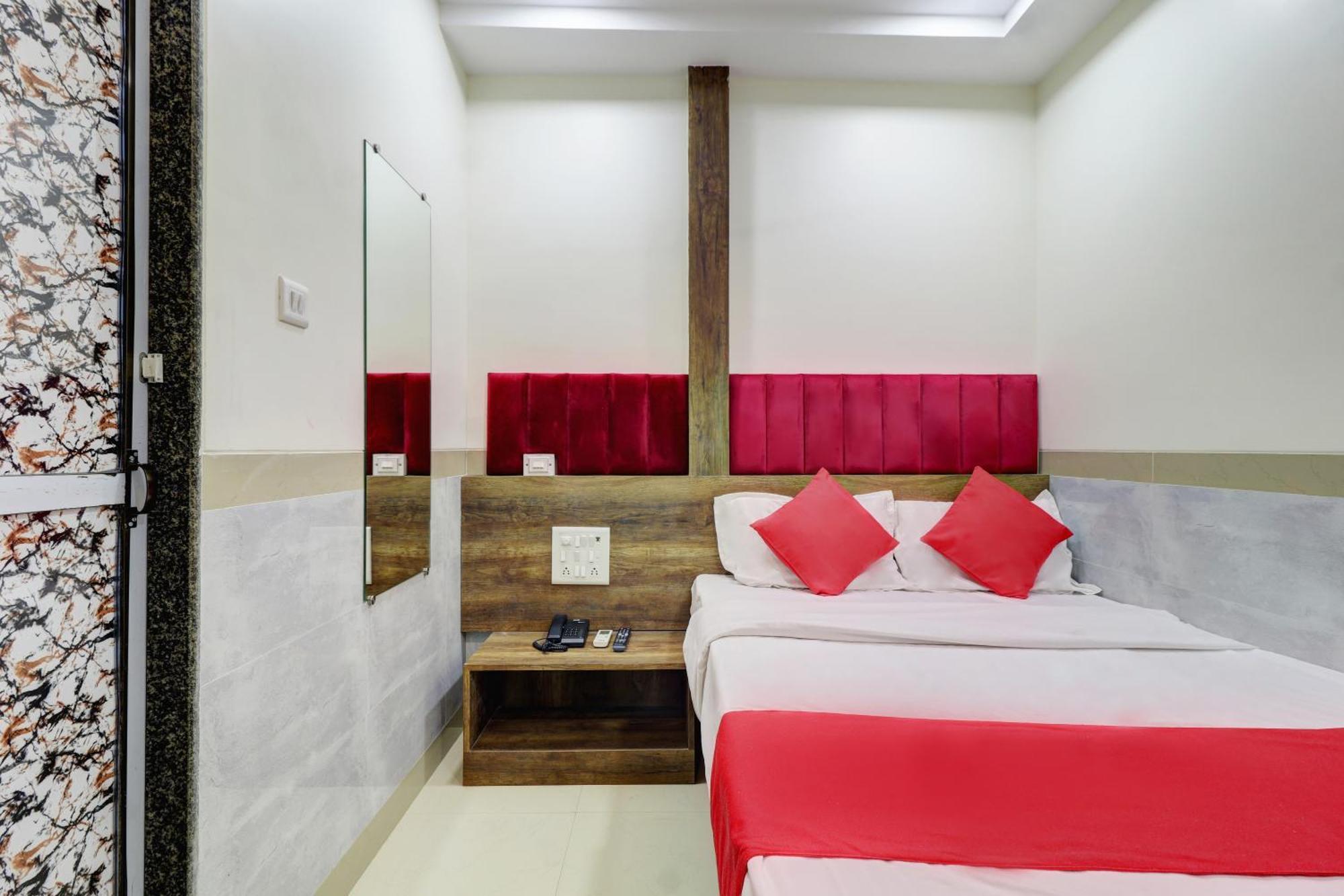 Hotel New Balaji Residency مومباي المظهر الخارجي الصورة